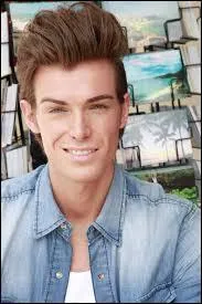 Dans quelle srie a-t-il particip ?