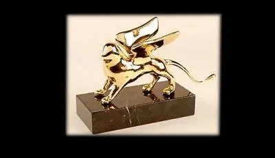 Dans quelle ville est dcern chaque anne le Lion d'or ?