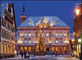 Nous sommes maintenant  Gengenbach. Nous nous situons ...