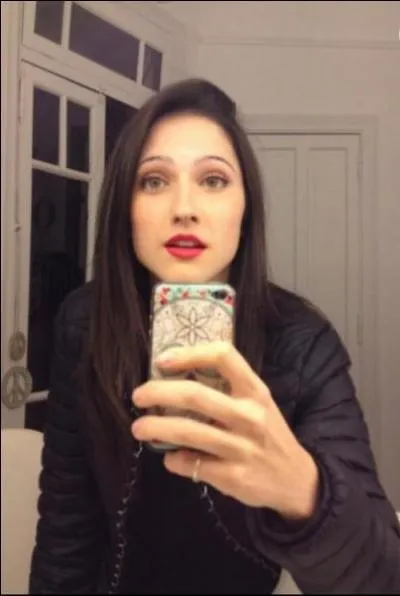 Francesca le cachera alors  Violetta mais quand Violetta le saura, comment ragira-t-elle ?