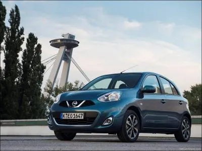 En quelle anne Renault a-t-il t li  l'entreprise Nissan ?