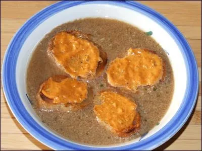 Et pour ce soir, plat unique avec une soupe servie avec une sauce rouille :