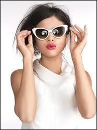 Avec qui est-elle sortie ?