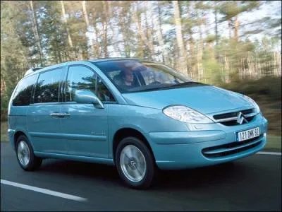 Quelle est la date de sortie du Citro�n C8 ?