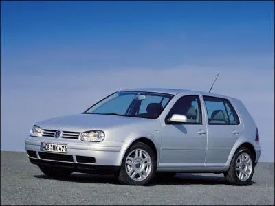 Combien pesait une Golf 4 ?