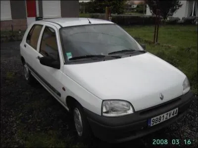 En quelle anne la Clio I phase 3 est-elle sortie ?