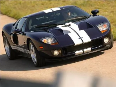 En quelle anne est sortie la Ford GT ?