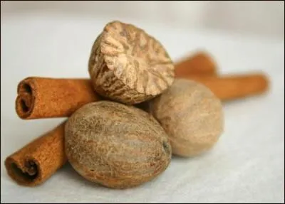 Quelle est la traduction anglaise de ce terme :  noix de muscade  ?