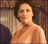 Est-ce qu'elle invite sa sur  son mariage avec Vernon ?