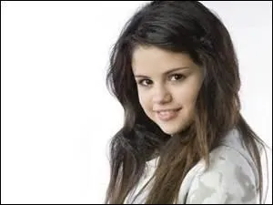 Nombreux sont les fans de Selena, mais combien sur Facebook ?