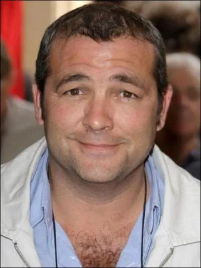 Jean-Paul a un fils d'une relation extra-conjugale, comment se prnomme-t-il ?