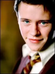 De quelle couleur sont ses cheveux dans les livres ?