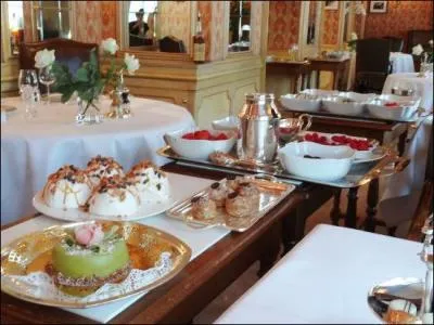 Au lieu d'admirer tous les desserts, dites nous donc o est produit le Chassagne Montrachet que j'ai particulirement apprci :