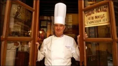 Et nous remercions le clbre patron pour son accueil chaleureux ...