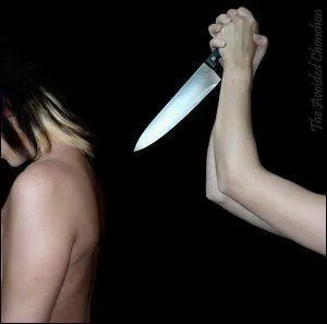 Quelle est la traduction anglaise de ce nom commun :  trahison  ?