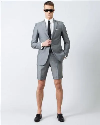 Quelle est la traduction anglaise de ce verbe :  faire sur mesure  ?