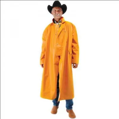 Quelle est la traduction anglaise de ce nom commun :  impermable  ?