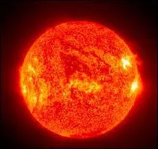 En combien de temps le soleil produit-il autant d'nergie que l'homme durant toute son histoire ? (Durant toute l'histoire de l'homme)