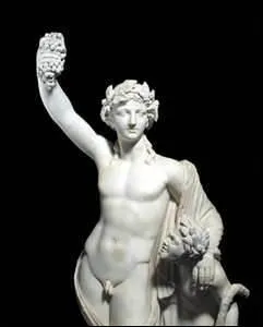 La mythologie latine est largement inspirée de la mythologie grecque. En latin le nom du dieu du vin est :