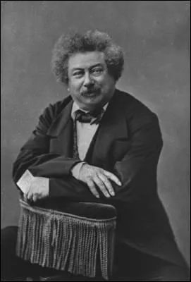 Qui est ce colosse, auteur prolifique du genre  cape et d'pe  et pre aussi d'un crivain dou (La dame aux camlias ) ?