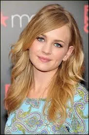 Dans quelle(s) srie(s) a-t-elle jou ?