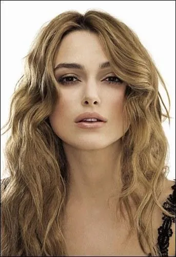 Qui est cette actrice qui a jouer dans pirate des carabe