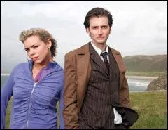 Qui joue le Docteur dans la saison 2 ?