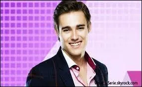 Quelle est la couleur de ses yeux ?