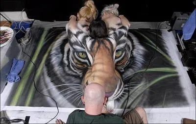 Une chanson qui en fait voir de toutes les couleurs, et  de nombreuses  reprises  : Eye of the Tiger  !