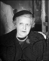 Cette compositrice a t trs connue  une certaine poque. Elle a fait partie du groupe des 6. Qui est-ce ?