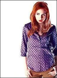 Quel objet le docteur porte-t-il dans la 2me partie de la saison 7 en souvenir d'Amy Pond ?