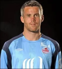 Qui est le joueur à avoir joué le plus de matchs en Ligue 1 ?