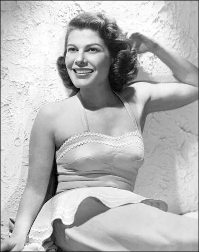 Qui double Cruella dans la version originale ?