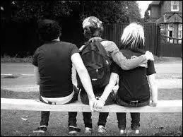 Je trouve qu'elle est peu jolie, pas comme toi mon amour !