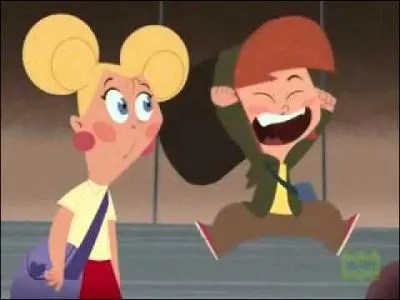 Qui est le personnage  droite de la photo ?