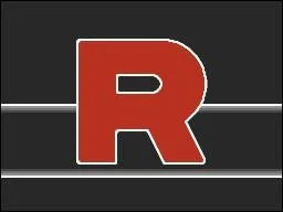 Comment s'appelle l'ancien boss de la Team Rocket (avant le boss actuel) ?