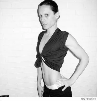 Amaigri  l'extrme, il est compltement mconnaissable ! C'est carrment effrayant ! Il s'agit de :