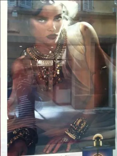 Parfum d'Yves Saint Laurent, quel est son nom ?