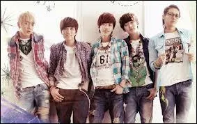 Quel est ce groupe et qui est le leader ?