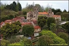 Lors de votre passage  Vzelay, n'omettez surtout pas de visiter la basilique :
