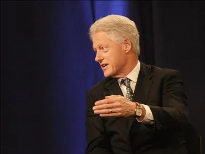 Comment est l'ancien prsident amricain  Bill Clinton  ?