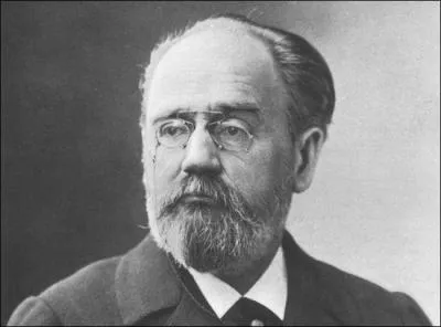 Tous les renseignements concordent pour dire qu'  mile Zola  tait comment ?