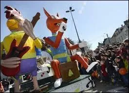 Dans quelle ville bretonne est organis le carnaval des Gais Lurons ?