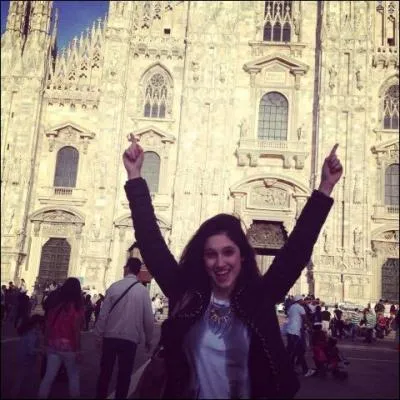 Comment s'appelle son papa ?