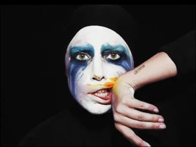 Le clip a t dirig par :