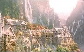 Elrond est le seigneur de Fondcombe qui se trouve dans la valle cache de l'...
