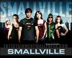 Combien y a-t-il de saisons   Smallville  ?