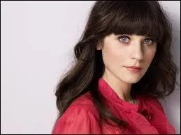 Srie diffuse depuis 2011 avec l'actrice Zooey Deschanel :