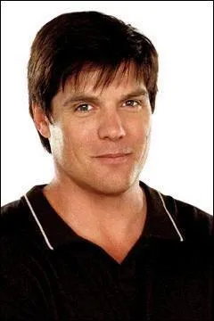 Qui est Dan pour Debbie ?