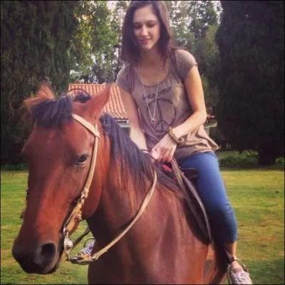 Cette personne est :